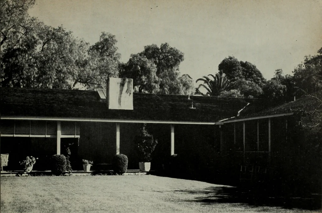 An illustration from Architect and engineer, 1905, leaf 26