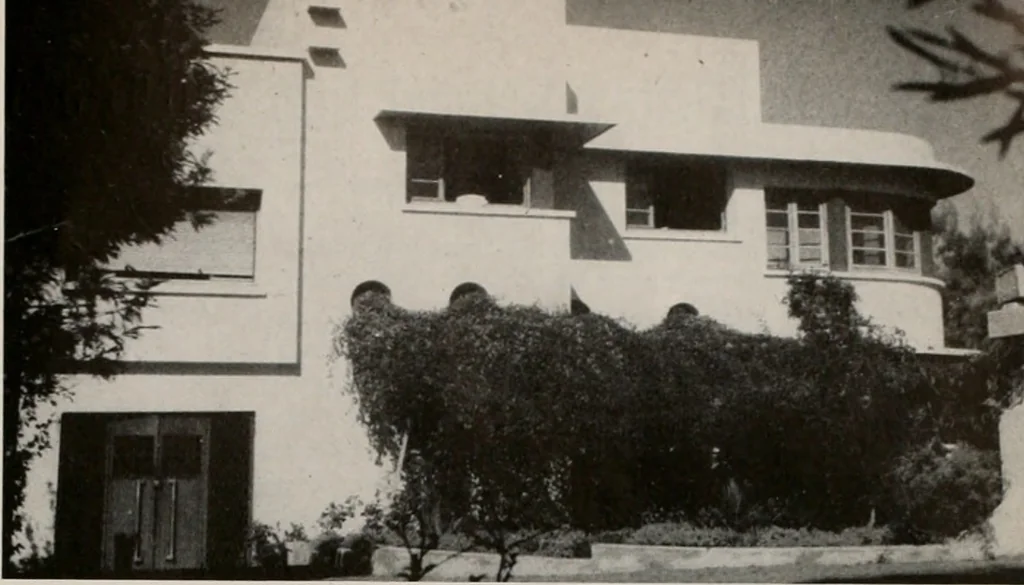 An illustration from Architect and engineer, 1905, leaf 172