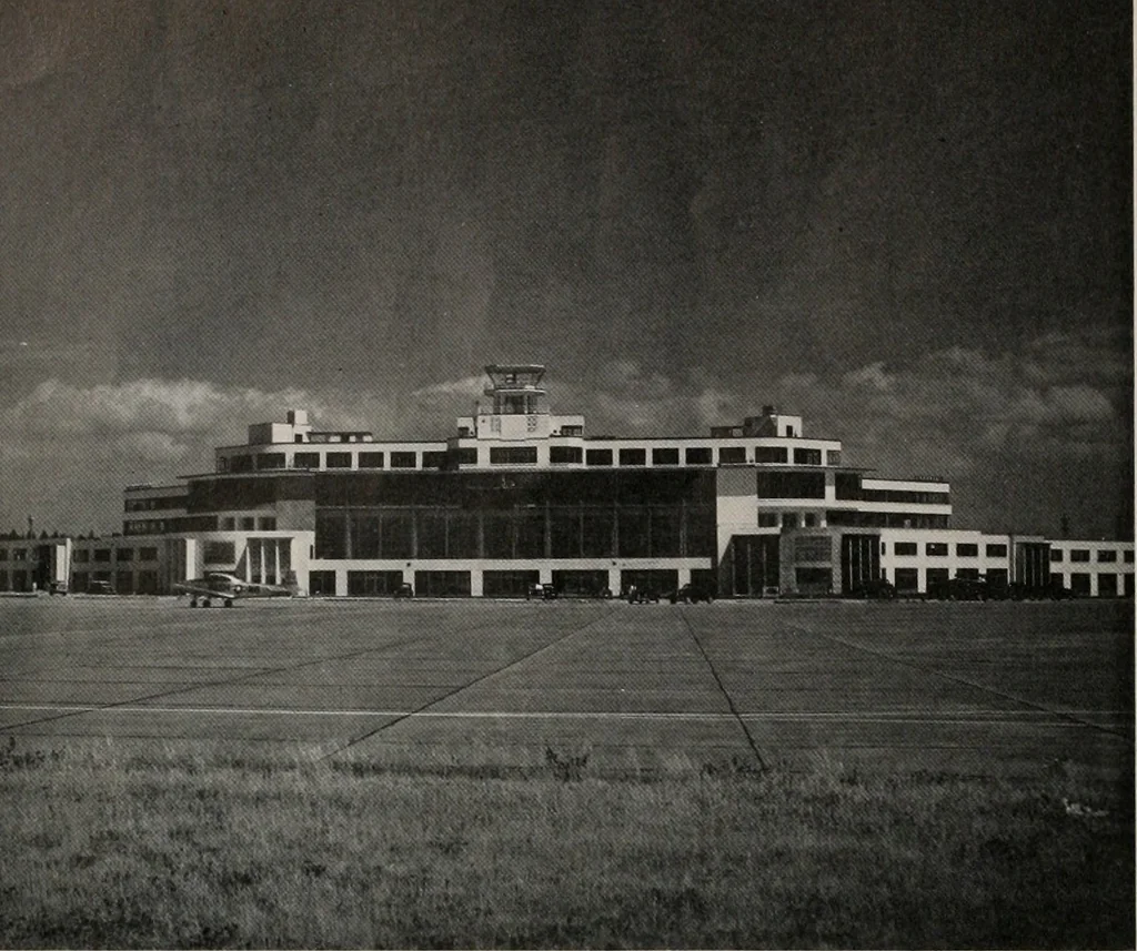 An illustration from Architect and engineer, 1905, leaf 341