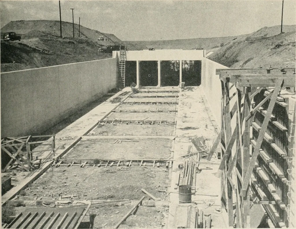 An illustration from Architect and engineer, 1905, leaf 320