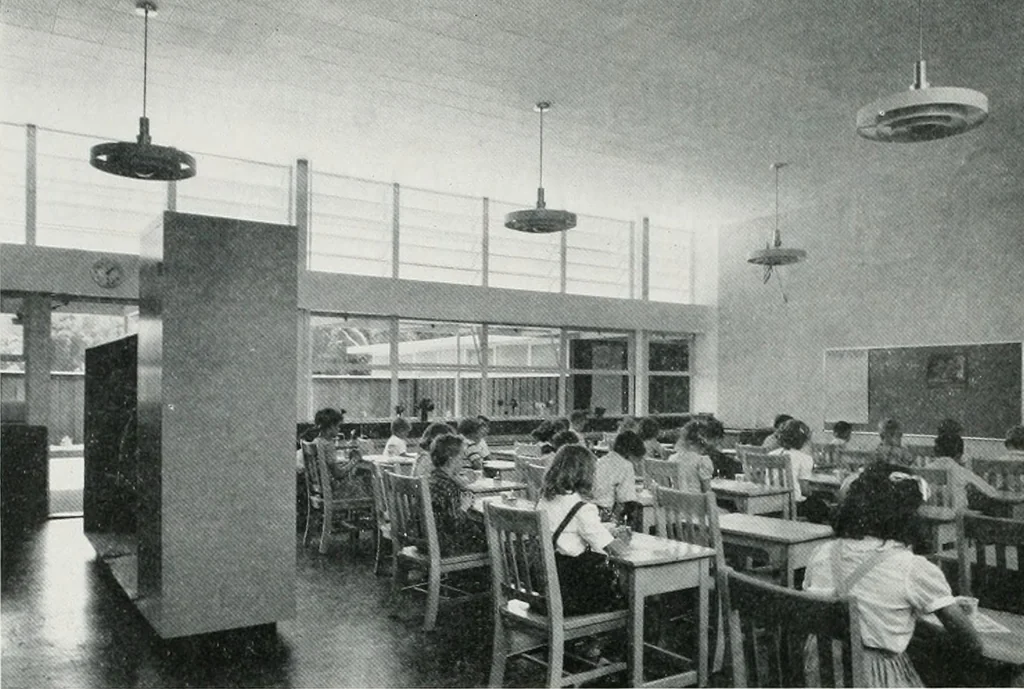 An illustration from Architect and engineer, 1905, leaf 462