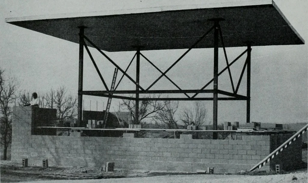 An illustration from Architect and engineer, 1905, leaf 211
