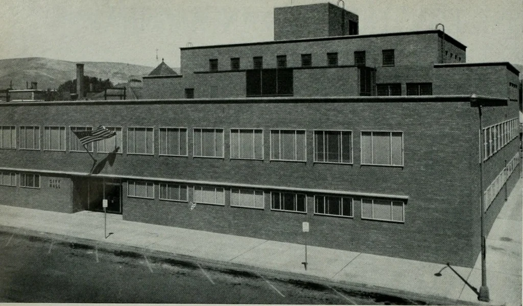 An illustration from Architect and engineer, 1905, leaf 548