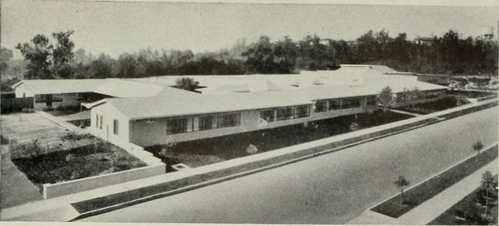 An illustration from Architect and engineer, 1905, leaf 553
