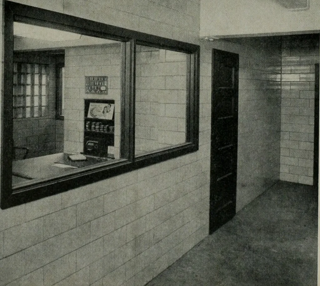 An illustration from Architect and engineer, 1905, leaf 75
