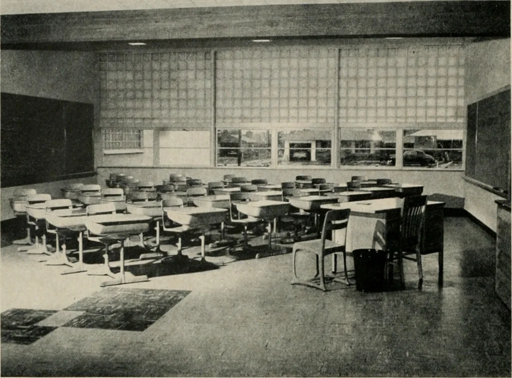 An illustration from Architect and engineer, 1905, leaf 211