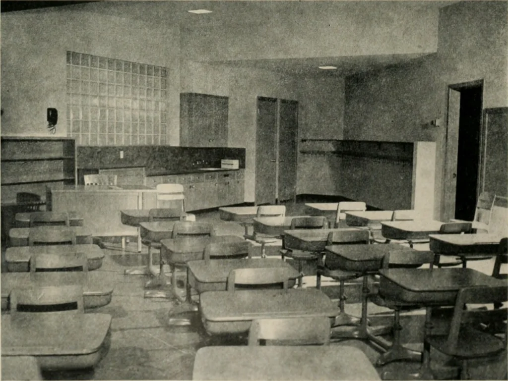 An illustration from Architect and engineer, 1905, leaf 211