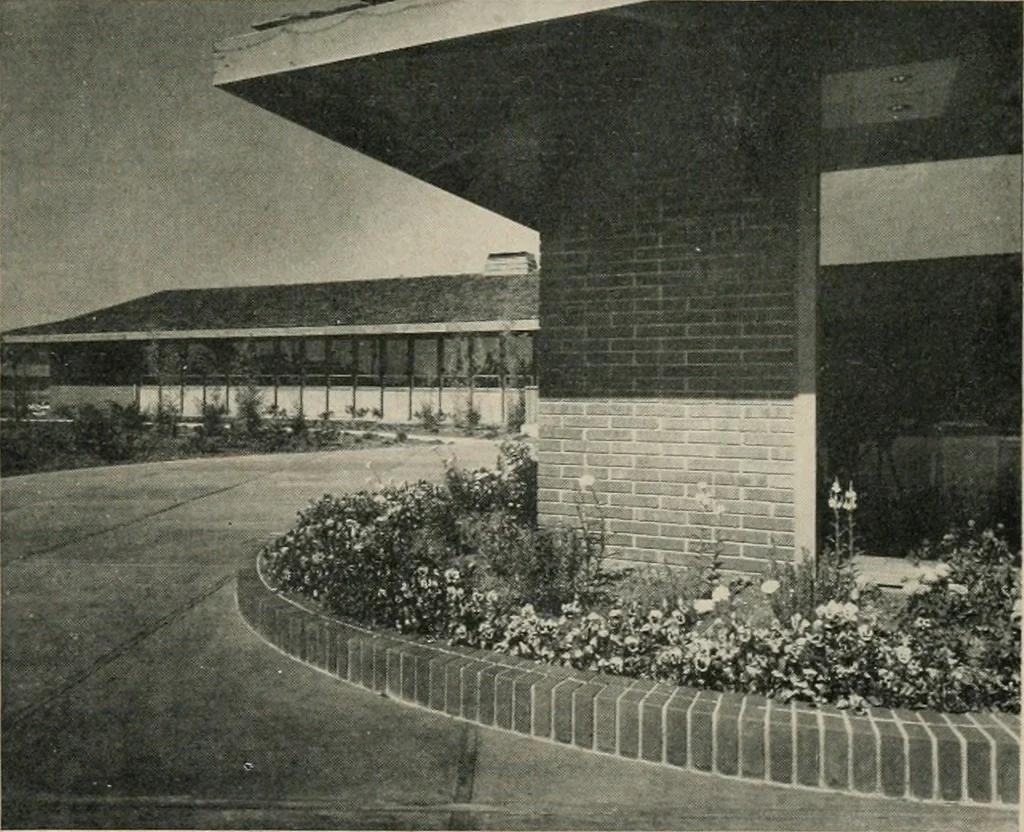An illustration from Architect and engineer, 1905, leaf 452