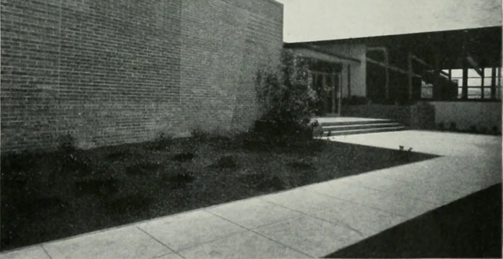 An illustration from Architect and engineer, 1905, leaf 484