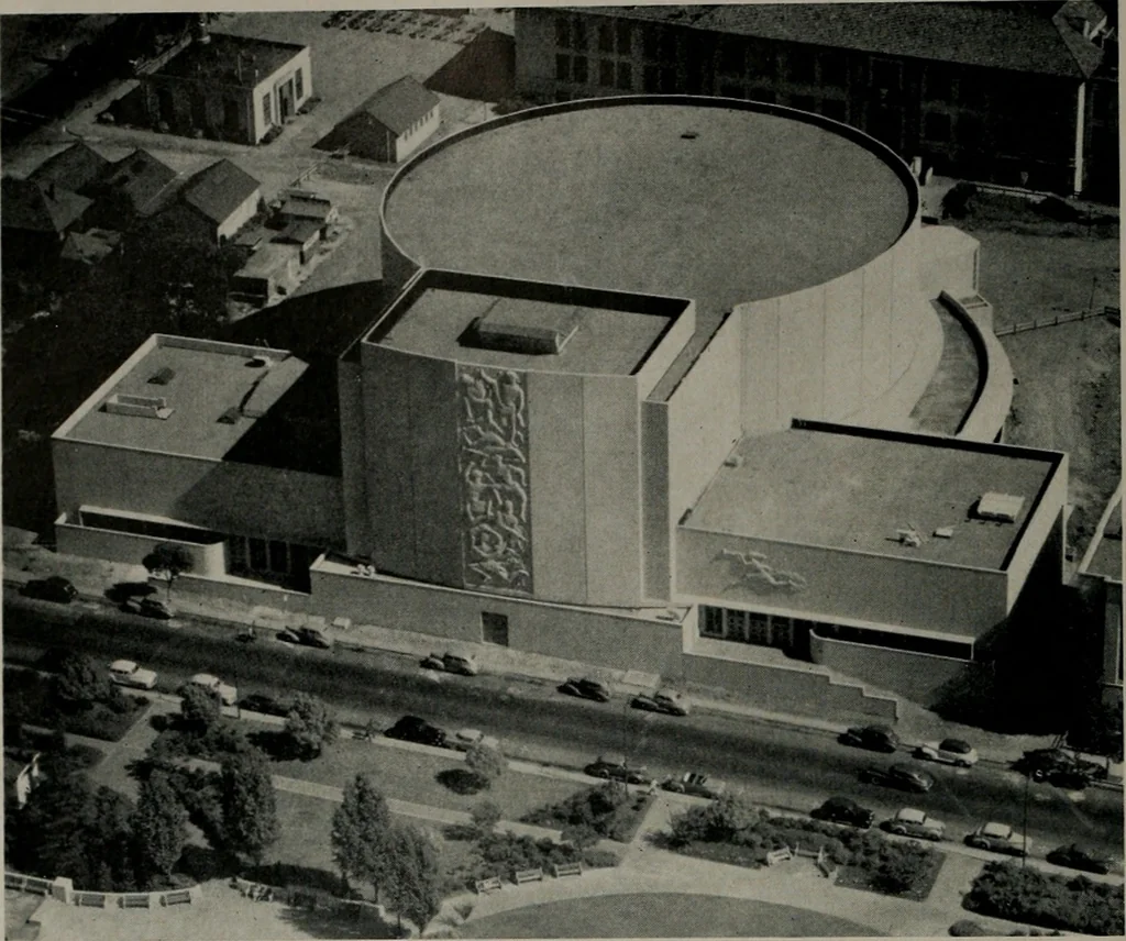 An illustration from Architect and engineer, 1905, leaf 263