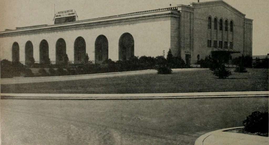 An illustration from Architect and engineer, 1905, leaf 525