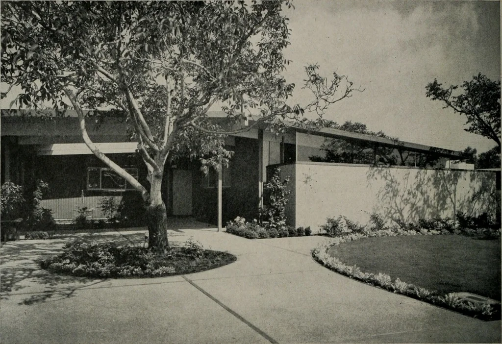 An illustration from Architect and engineer, 1905, leaf 317