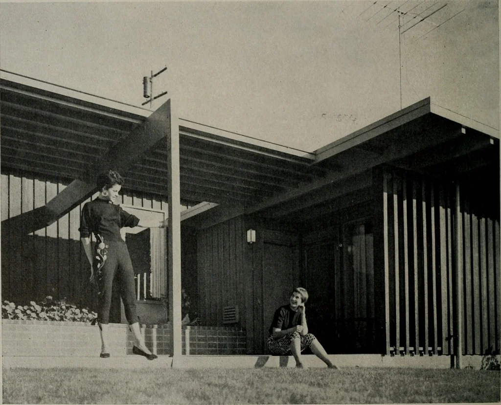 An illustration from Architect and engineer, 1905, leaf 361