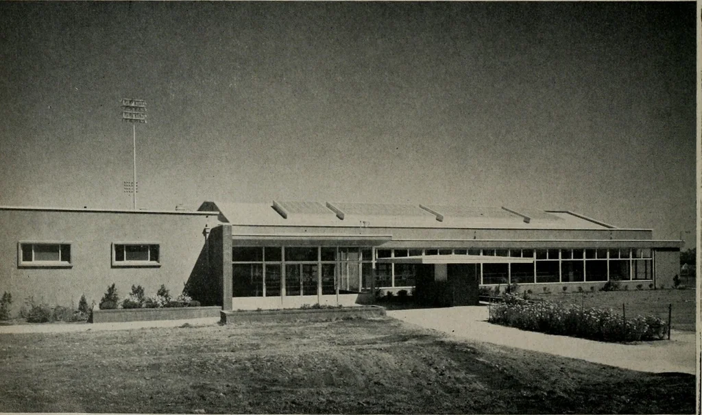 An illustration from Architect and engineer, 1905, leaf 465