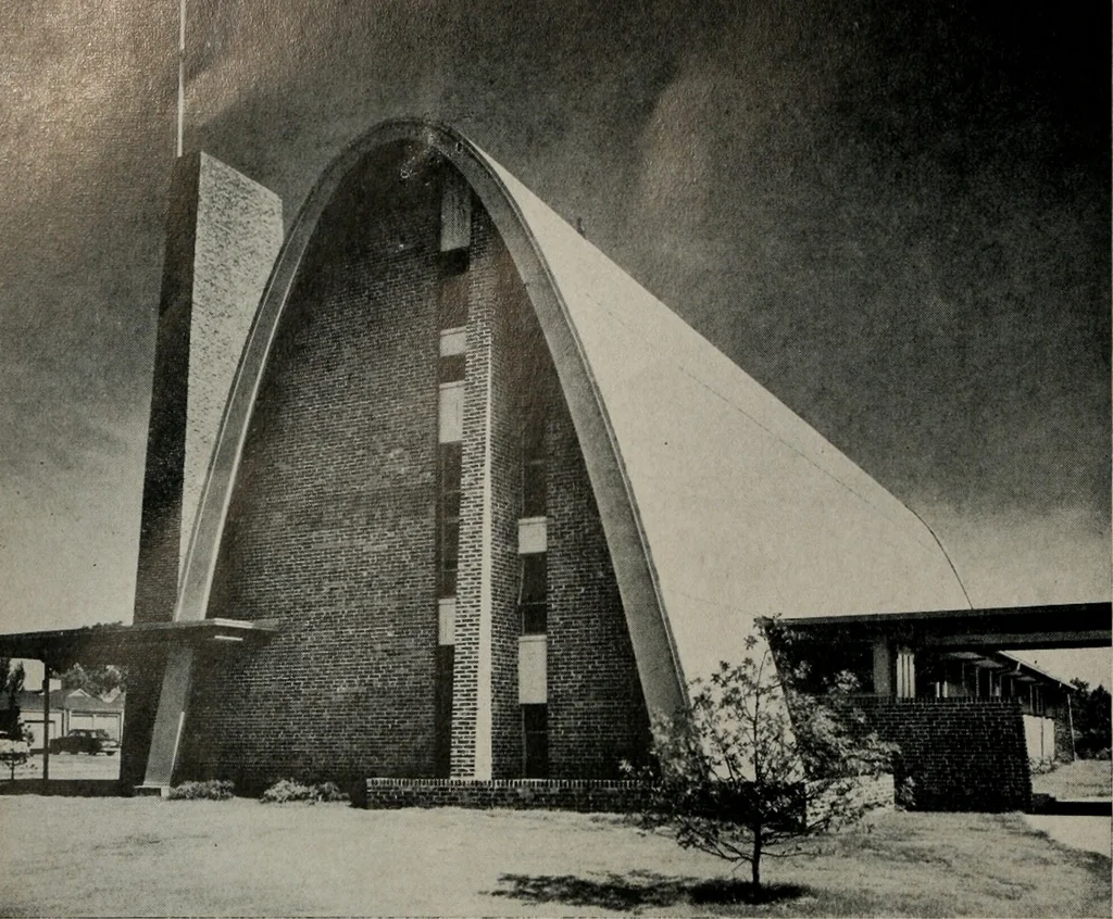 An illustration from Architect and engineer, 1905, leaf 555