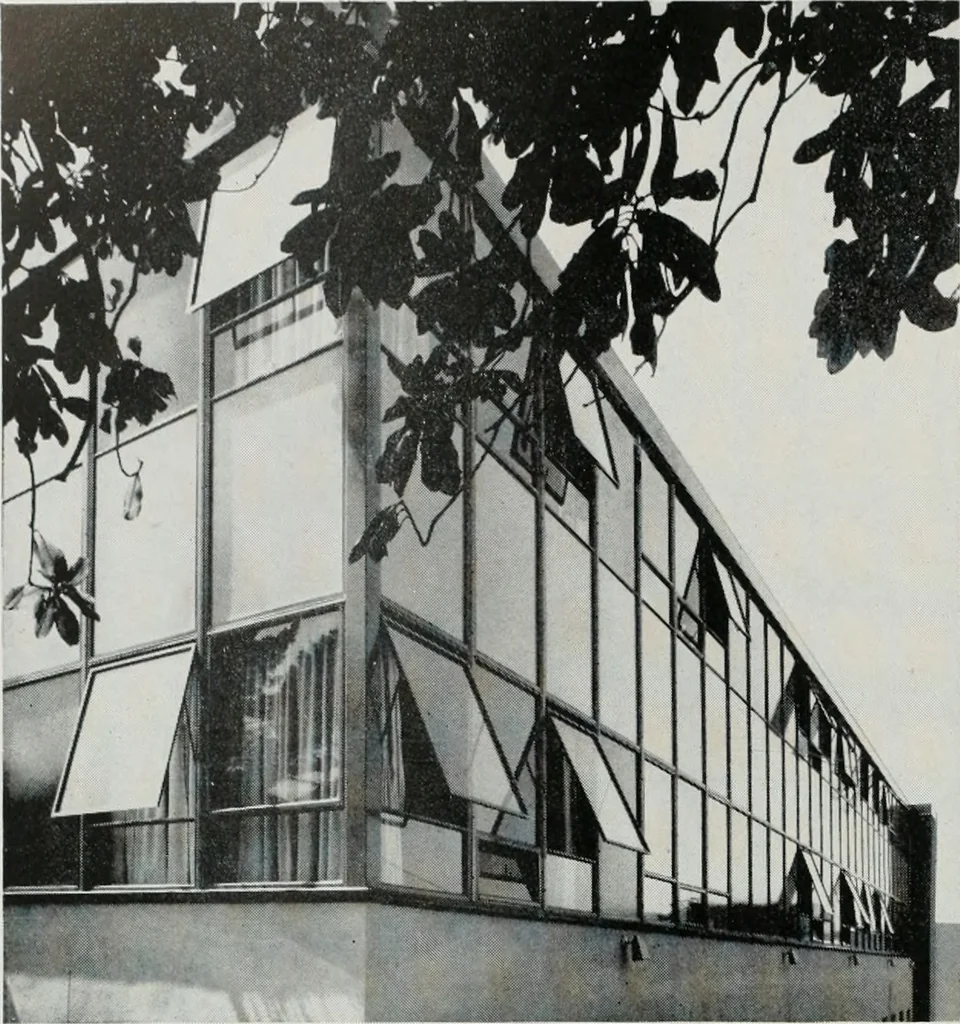 An illustration from Architect and engineer, 1905, leaf 531