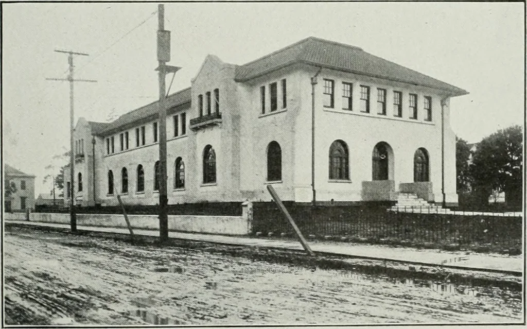 An illustration from The Architect & engineer of California and the Pacific Coast, 1905, leaf 118