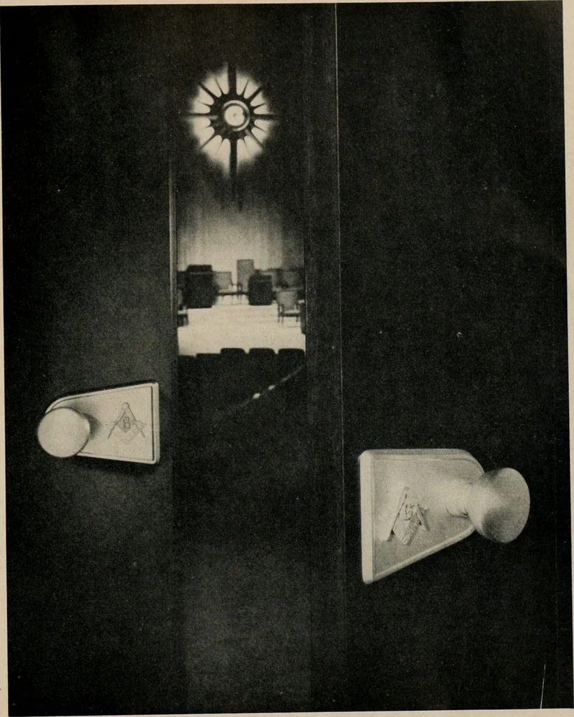 An illustration from Architect and engineer, 1905, leaf 182