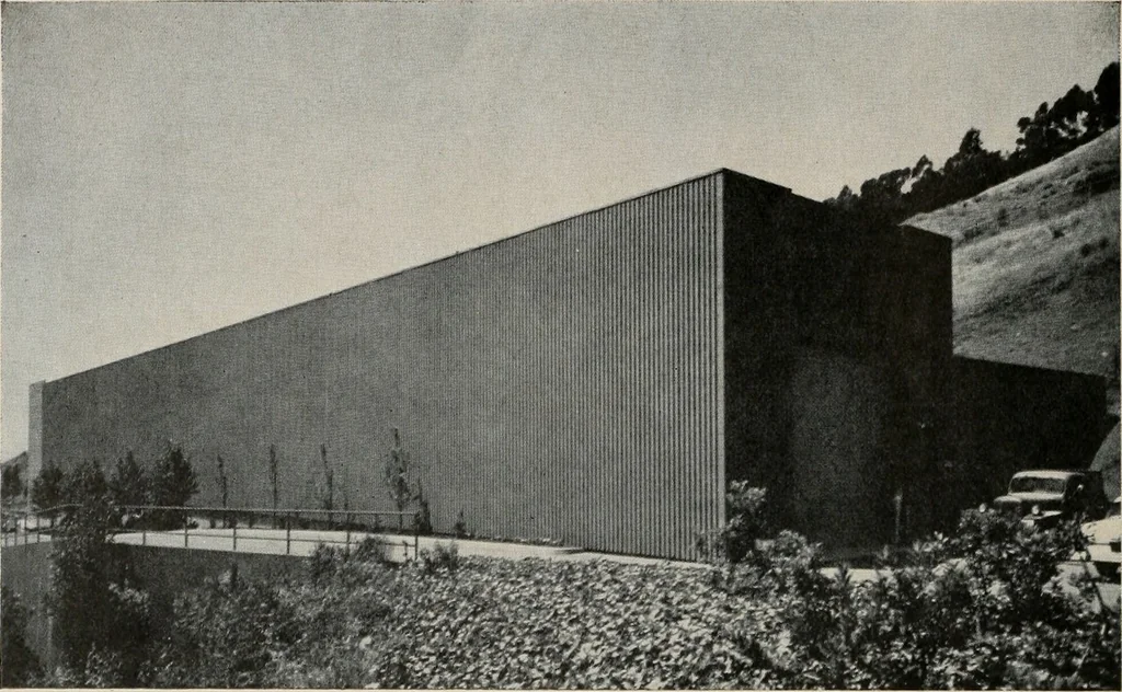 An illustration from Architect and engineer, 1905, leaf 391
