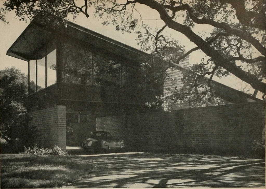 An illustration from Architect and engineer, 1905, leaf 438