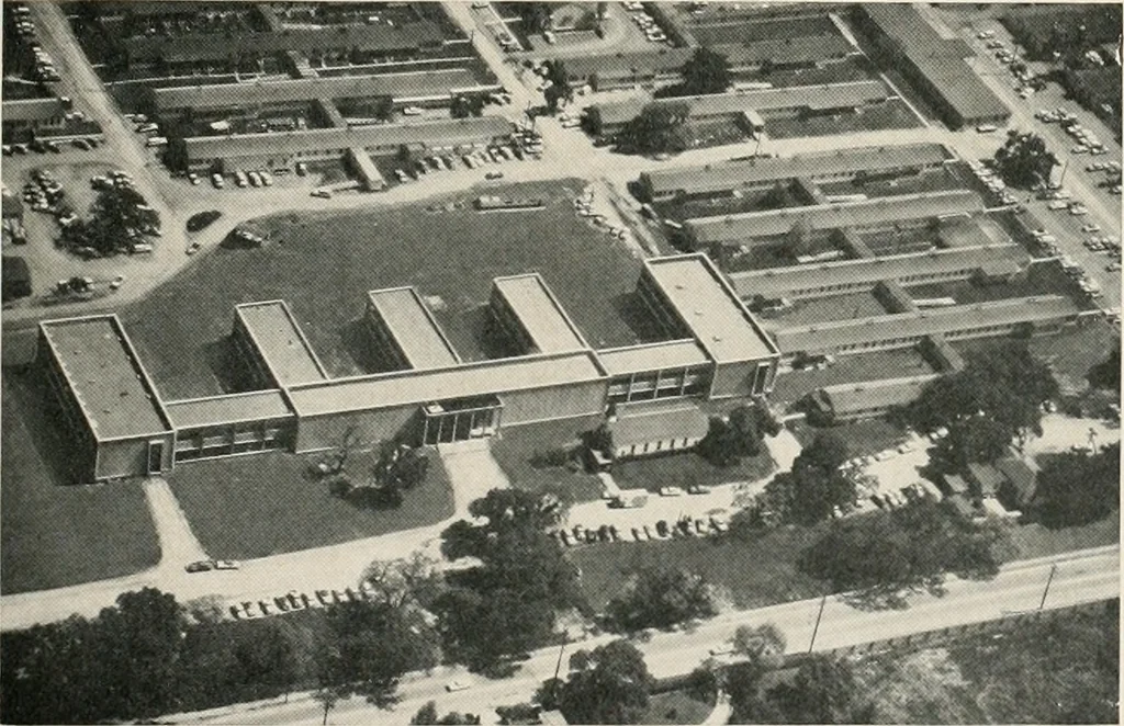 An illustration from Architect and engineer, 1905, leaf 110