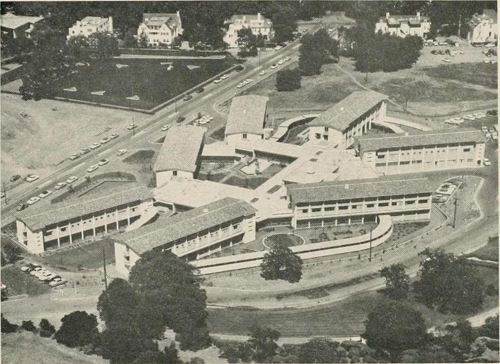 An illustration from Architect and engineer, 1905, leaf 126