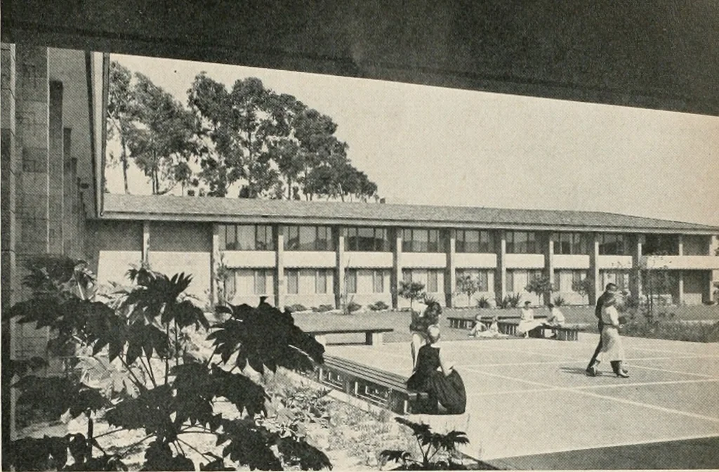 An illustration from Architect and engineer, 1905, leaf 128