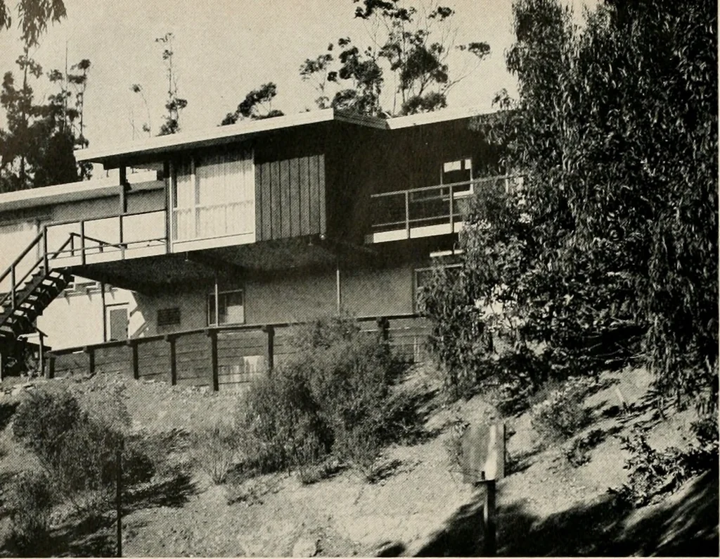 An illustration from Architect and engineer, 1905, leaf 215