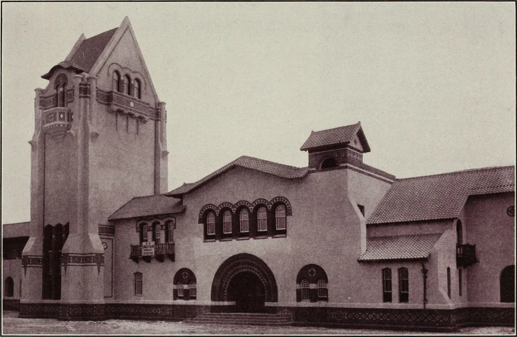 An illustration from The Architect & engineer of California and the Pacific Coast, 1905, leaf 208