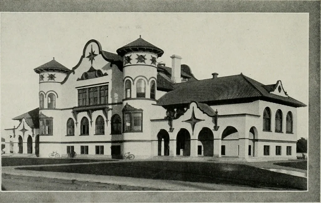 An illustration from The Architect & engineer of California and the Pacific Coast, 1905, leaf 221