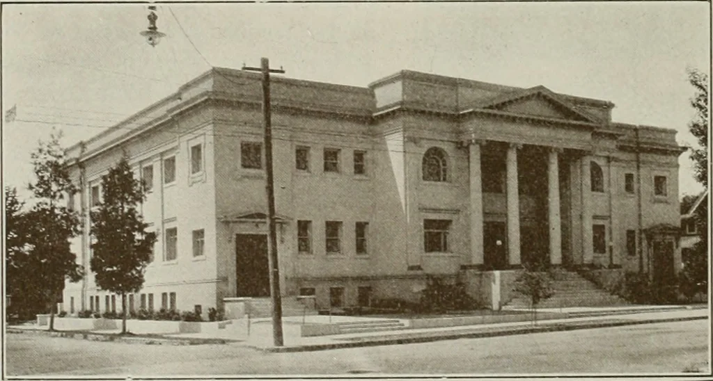 An illustration from The Architect & engineer of California and the Pacific Coast, 1905, leaf 299