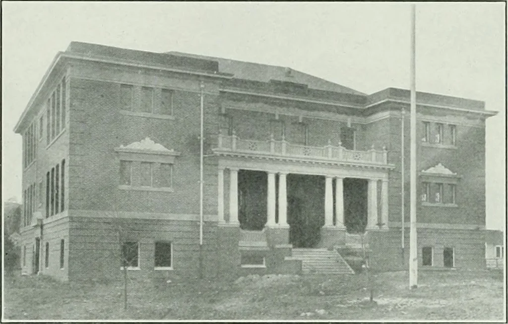 An illustration from The Architect & engineer of California and the Pacific Coast, 1905, leaf 46