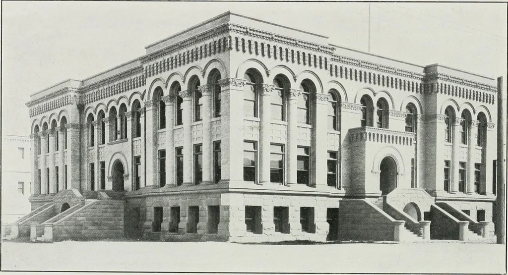 An illustration from The Architect & engineer of California and the Pacific Coast, 1905, leaf 453
