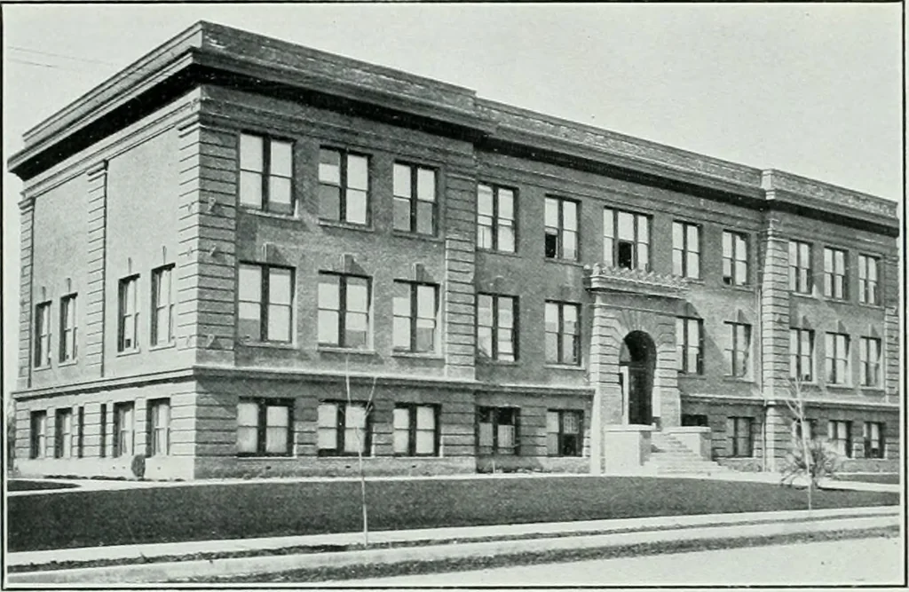 An illustration from The Architect & engineer of California and the Pacific Coast, 1905, leaf 460