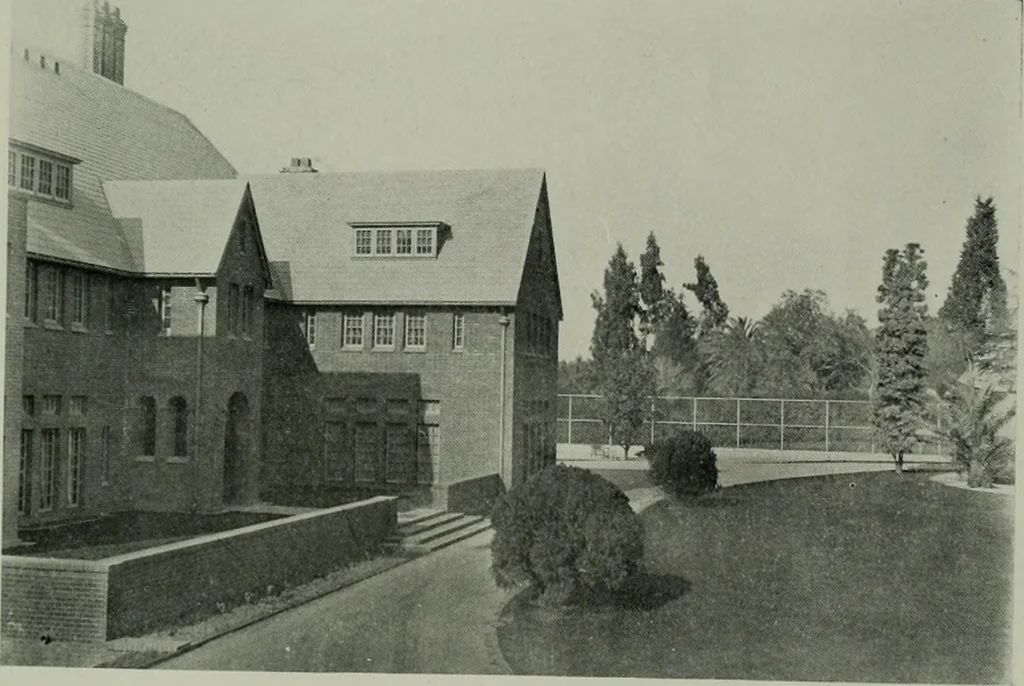 An illustration from The Architect & engineer of California and the Pacific Coast, 1905, leaf 234
