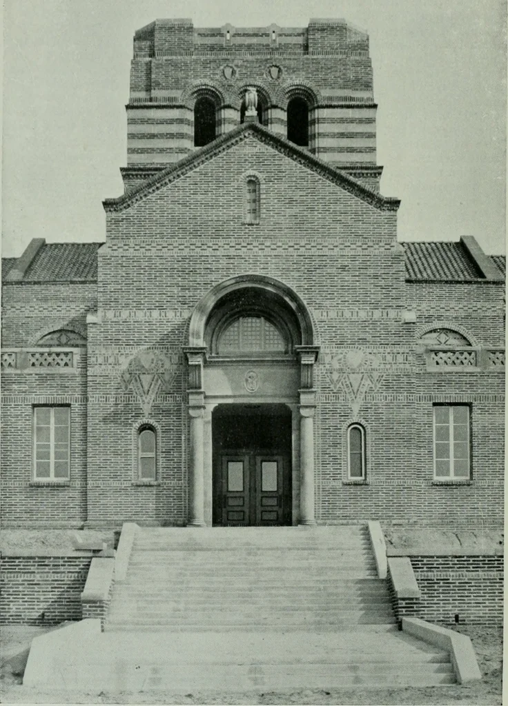 An illustration from The Architect & engineer of California and the Pacific Coast, 1905, leaf 271
