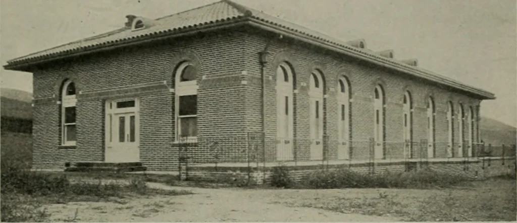 An illustration from The Architect & engineer of California and the Pacific Coast, 1905, leaf 38