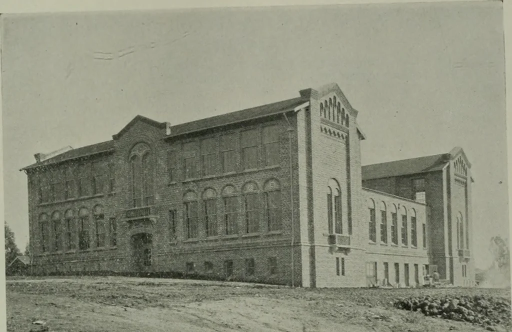 An illustration from The Architect & engineer of California and the Pacific Coast, 1905, leaf 470