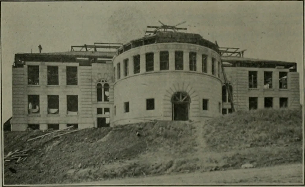 An illustration from The Architect & engineer of California and the Pacific Coast, 1905, leaf 320