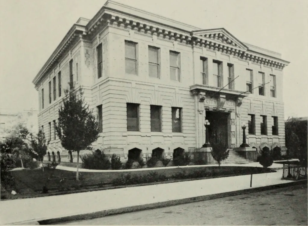 An illustration from The Architect & engineer of California and the Pacific Coast, 1905, leaf 82