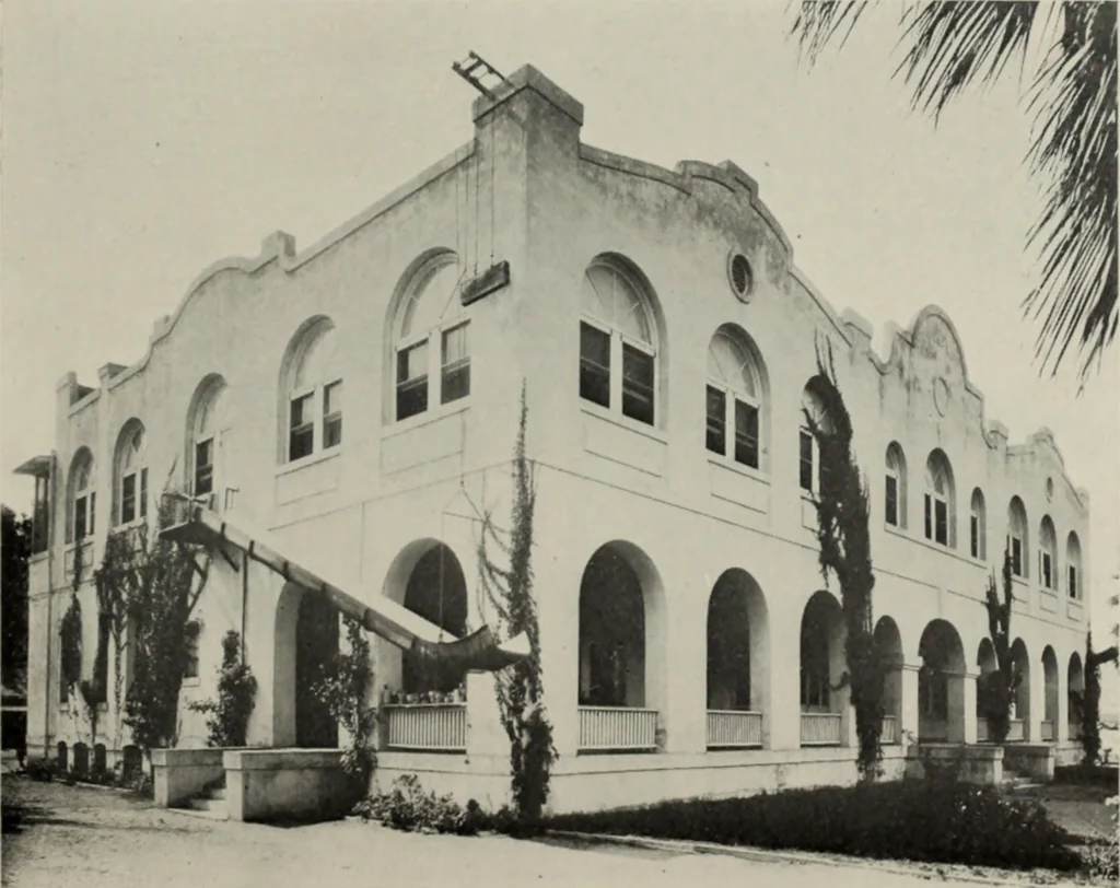 An illustration from The Architect & engineer of California and the Pacific Coast, 1905, leaf 82