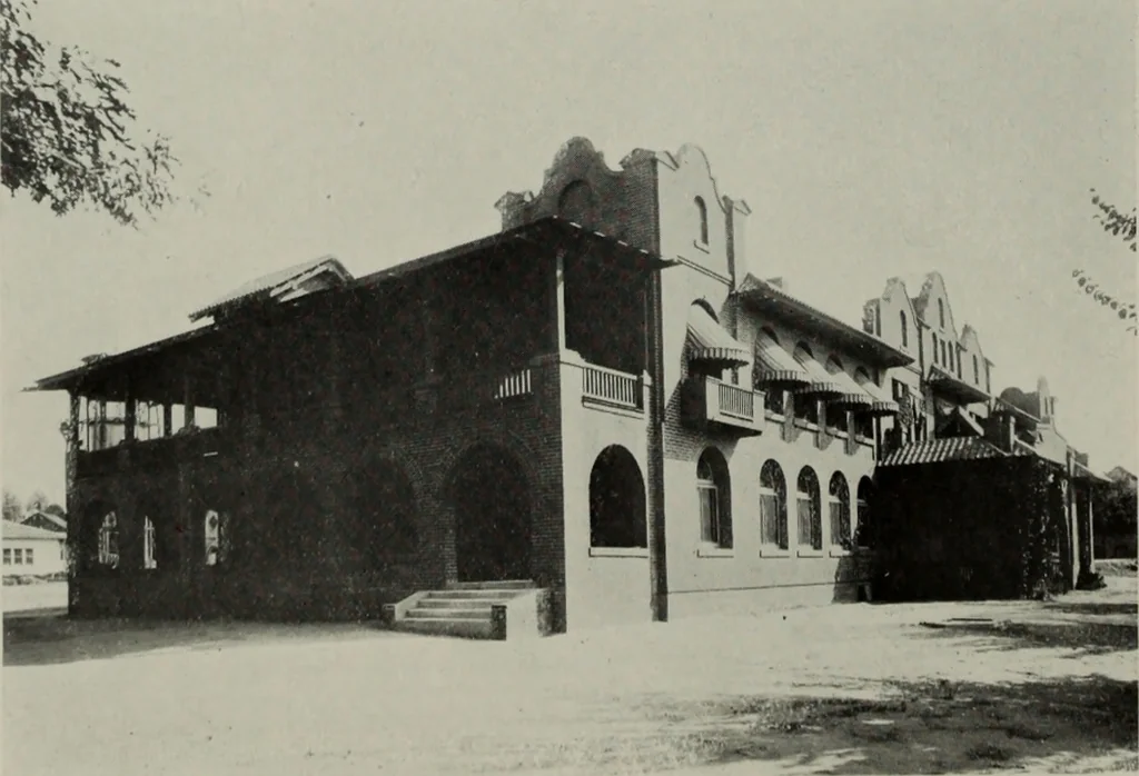 An illustration from The Architect & engineer of California and the Pacific Coast, 1905, leaf 83