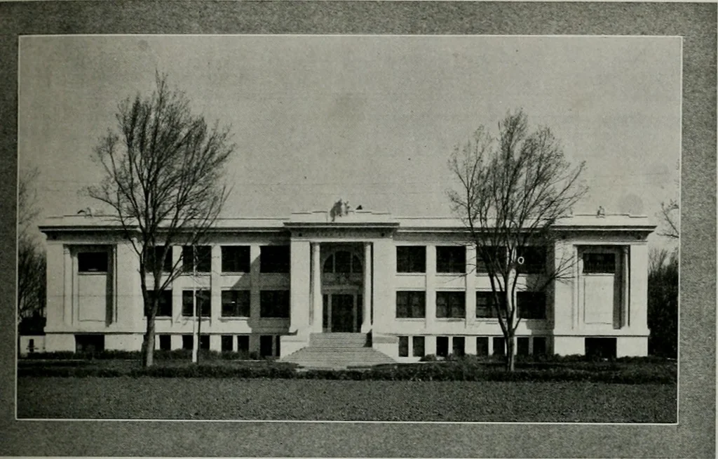 An illustration from The Architect & engineer of California and the Pacific Coast, 1905, leaf 311