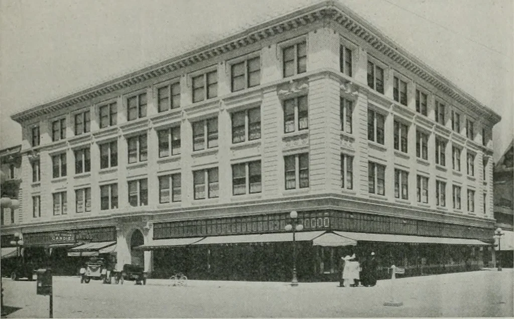 An illustration from The Architect & engineer of California and the Pacific Coast, 1905, leaf 325