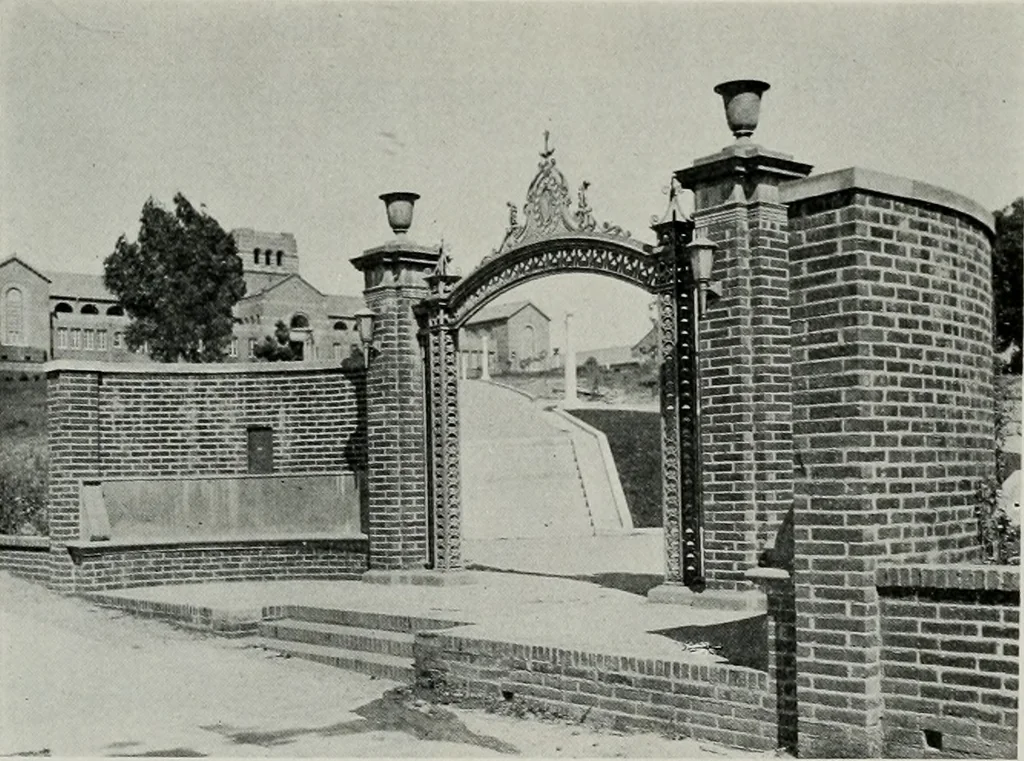 An illustration from The Architect & engineer of California and the Pacific Coast, 1905, leaf 366