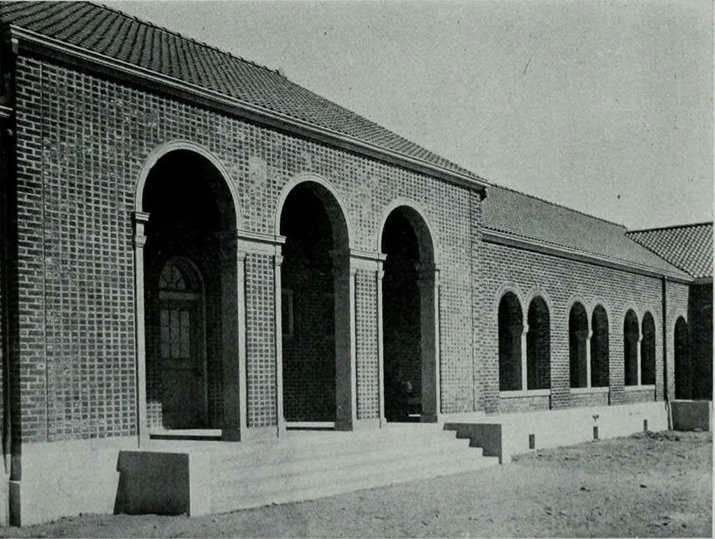 An illustration from The Architect & engineer of California and the Pacific Coast, 1905, leaf 377