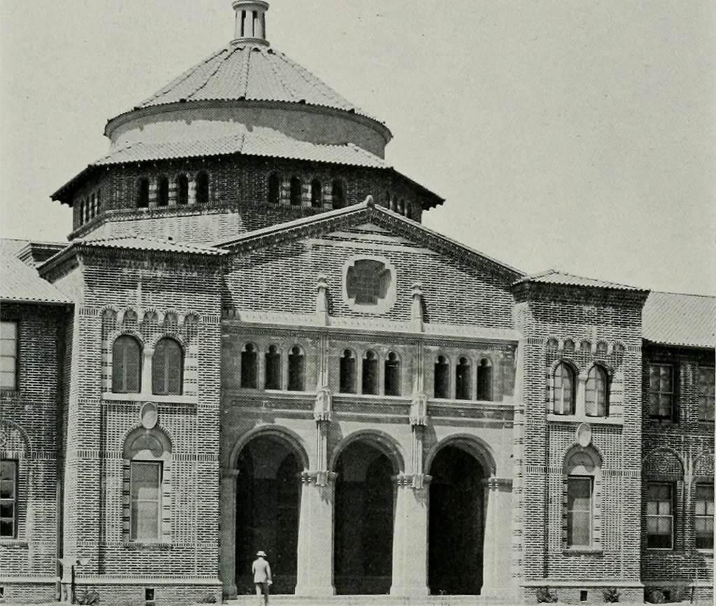 An illustration from The Architect & engineer of California and the Pacific Coast, 1905, leaf 386