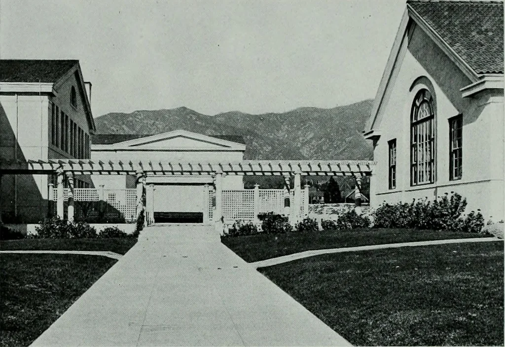 An illustration from The Architect & engineer of California and the Pacific Coast, 1905, leaf 389