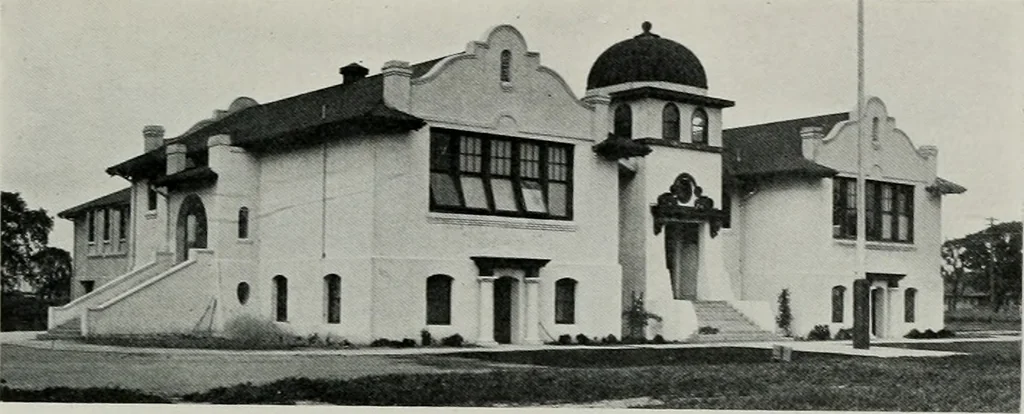An illustration from The Architect & engineer of California and the Pacific Coast, 1905, leaf 52
