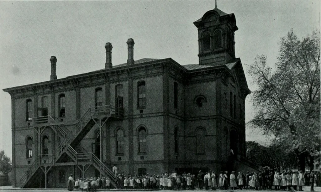An illustration from The Architect & engineer of California and the Pacific Coast, 1905, leaf 63